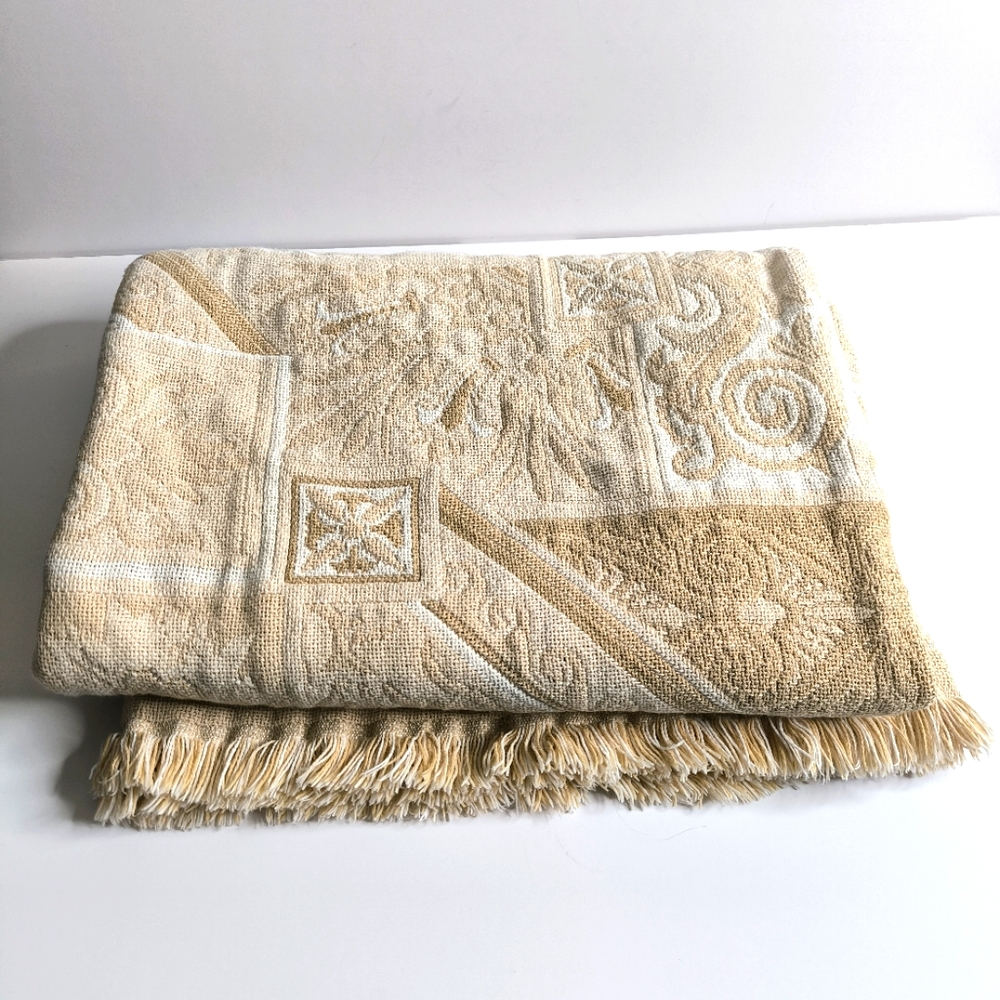 Rare Crown Crafts USA Vintage Cottage Country Quilt Fringe Cotton Throw Blanket